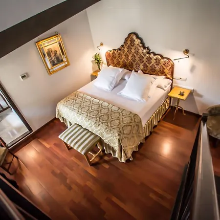 Casas De La Juderia De 4*