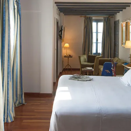 Casas De La Juderia De Otel